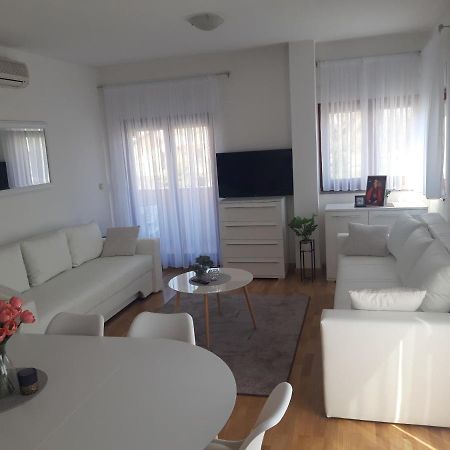 Marys Home Apartment Medugorje Extérieur photo