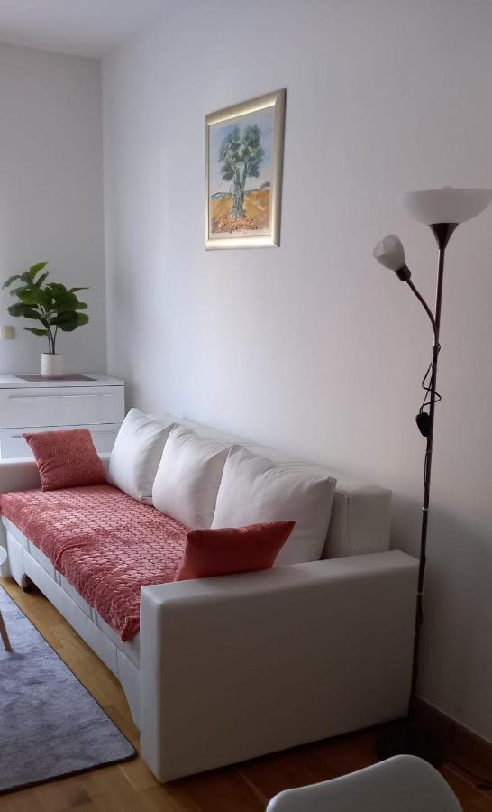 Marys Home Apartment Medugorje Extérieur photo
